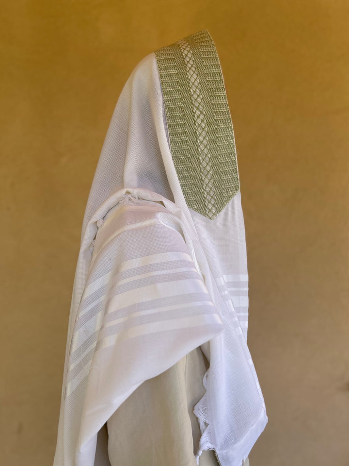 Wool Tallit with Handmade Crown - Asher