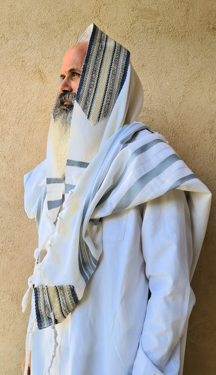Handmade Wool/Cotton Tallit - Leshem
